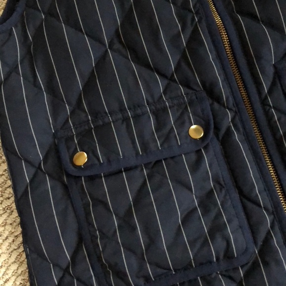 J Crew size small vest Navy/white stripe NWOT - Picture 2 of 3